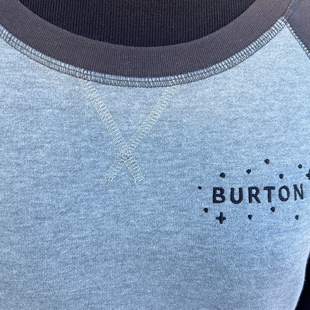 Women’s Burton Sweatshirt 🏂 - Picture 6 of 11